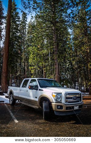 Yosemite National Park, Ca, Usa - October 20, 2017: The F350 Ford Parked Along The Preserve Park