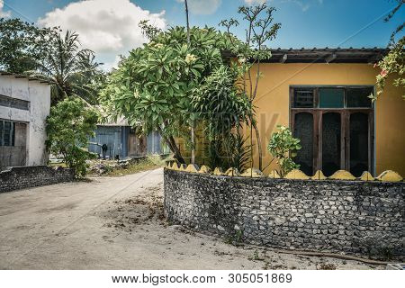 Fehendhoo Island, Maldives - March 26, 2018: Empty Street In Traditional Maldivian Village On Fehend