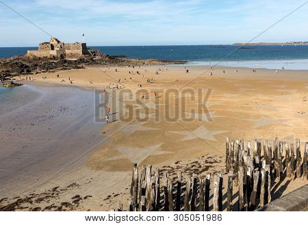 Saint-malo, France - September 15, 2018: The Stars On The Beach In Saint Malo. Brittany, France