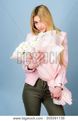 Adore Chamomile. Girl Tender Sensual Blonde Hold Chamomile Bouquet. Flowers Delivery Service. Chamom
