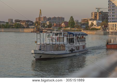 Krasnodar, Russia, May 5, 2019. Kuban River In The Evening In Krasnodar, Pier And River Tram On The 