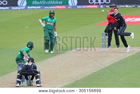LONDON, ENGLAND. 05 JUNE 2019: Mitchell Santner of New Zealand bowling  during the Bangladesh v New Zealand, ICC Cricket World Cup match, at the Kia Oval, London, England.