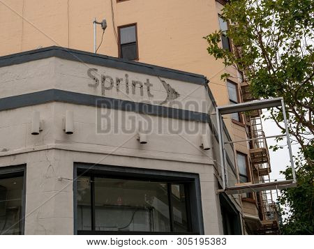 San Francisco, Ca July 28, 2018: Abandoned, Closed Sprint Wireless Building With Faint Logo