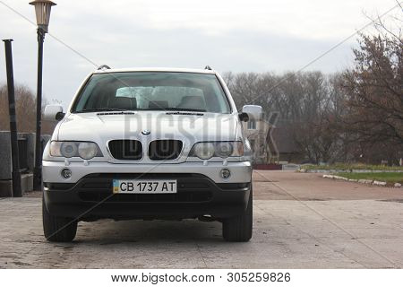 Chernigov, Ukraine - November 16, 2017: Bmw X5 (e53) In The Center Of The City