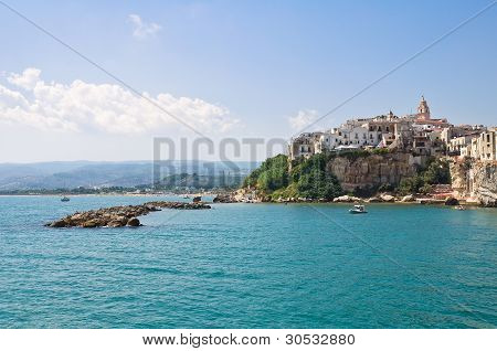 ทัศนียภาพของ Vieste Puglia อิตาลีตอนใต้