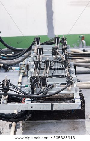 Installing The Ground Wire System With The Steel Frame Of The Transmission Pole