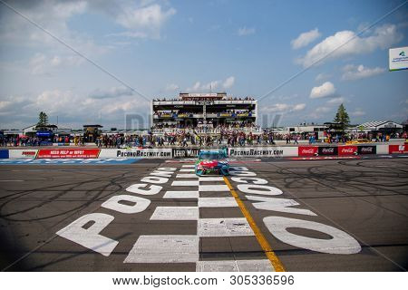 June 02, 2019 - Long Pond, Pennsylvania, USA: Kyle Busch (18) wins the Pocono 400 at Pocono Raceway in Long Pond, Pennsylvania.