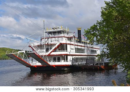 Stillwater, Minnesota, May 24, 2019:  The Avalon, Large Paddleboat On The Midwest Is Operated By St.