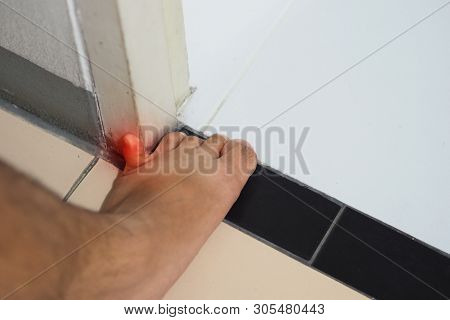 The Little Toe Smacked Against The Door.- Little Toe Accident