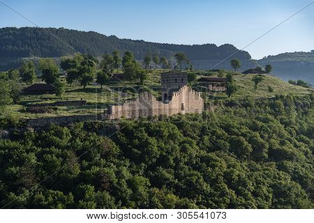 View To Tower And Walls Of Medieval Trapezitsa Fortress,
Veliko Tarnovo In Bulgaria.