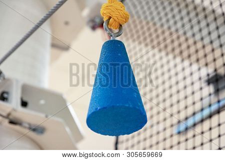 Special Sports Tapered Suspension For Training A Strong Grip Of The Hands. Bouldering Equipment
