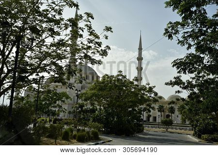 Grand Sheikh Zayed Mosque, Fujairah, United Arab Emirates, June 4, 2019. View Of The Mosque In The D