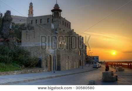 TEL AVIV - 22 febbraio: Old Jaffa al tramonto del 22 febbraio 2012 a Tel Aviv, Israele. La murata cit