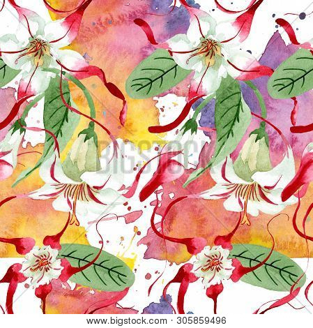 Red White Strophantus Floral Flowers. Watercolor Background Illustration Set. Seamless Background Pa