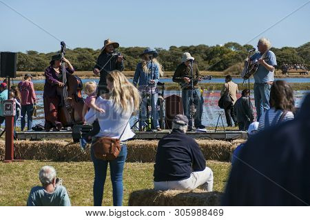 The Nantucket Cranberry Festival