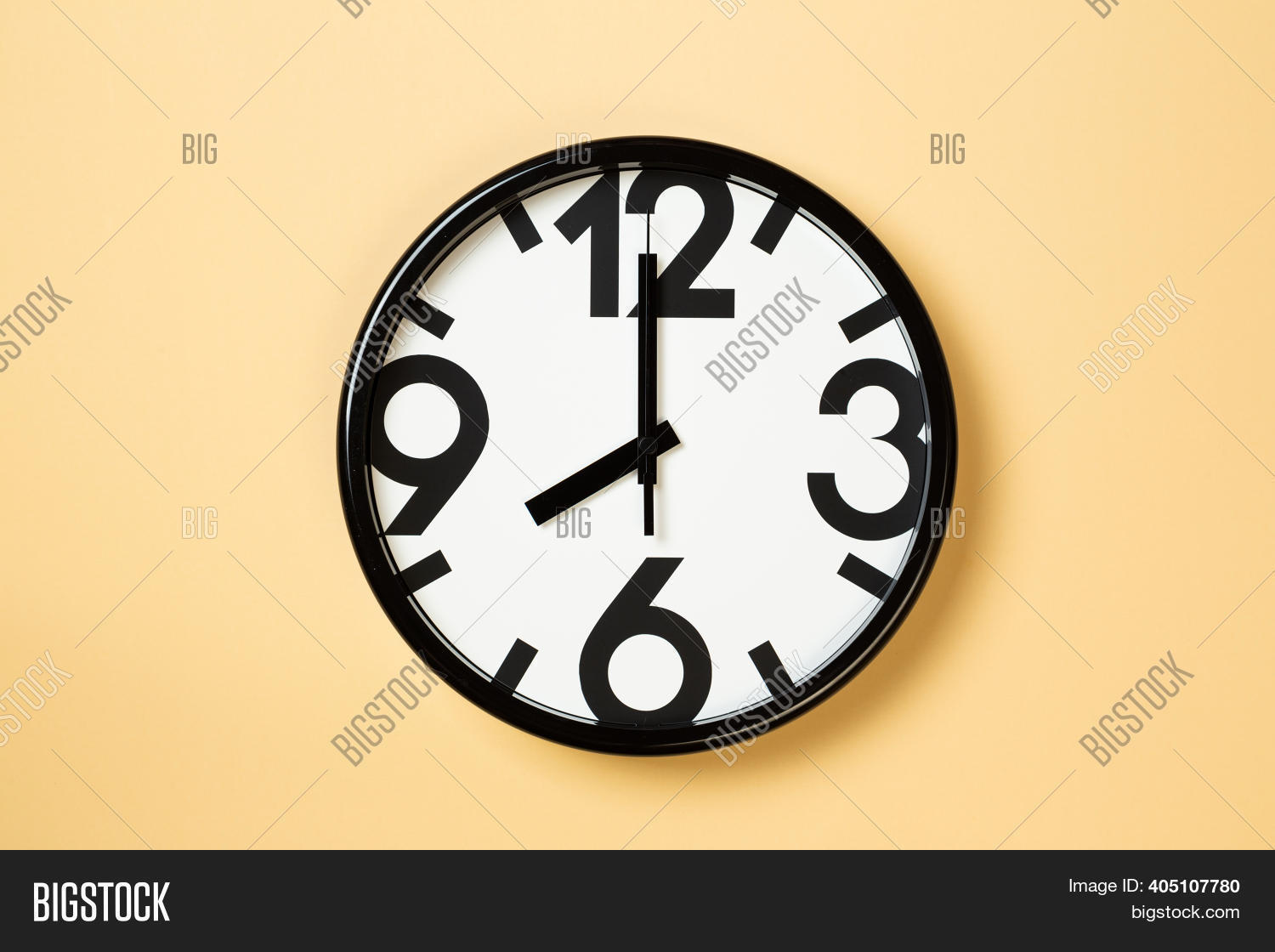 Black White Wall Clock Image & Photo (Free Trial) Bigstock