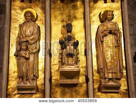 Svatí Roc a Pere Regalat, Černé Madony z Montserratu, St Mary borovice, Barcelona, Španělsko