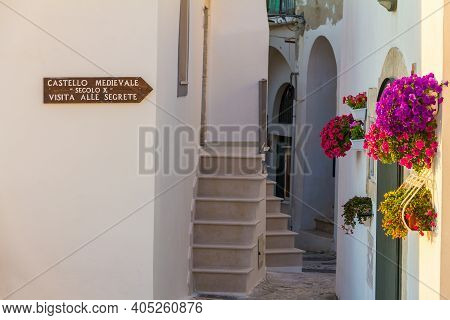 Peschici Foggia, Puglia, Italy, August 2020: Signal Sign For The Medieval Castle, 10th Century, In T