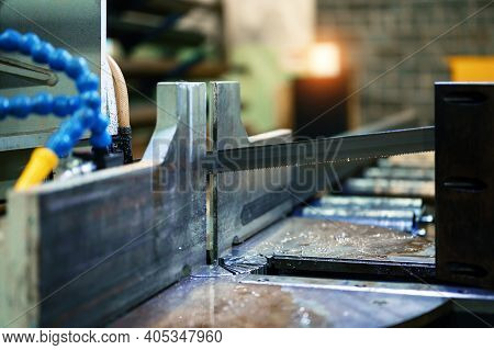 Band Saw Machine. Lodgment For Installing A Metal Blank.