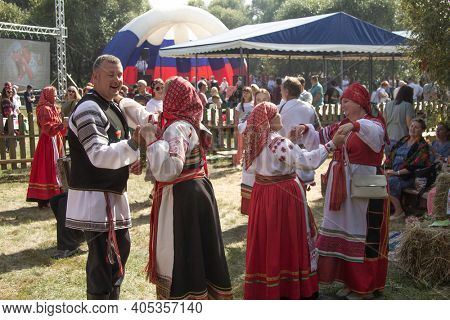 Traditional Russian Clothes Are Performing Russian Folk Dances. Belgorod , Russia - AUG, 29, 2020: