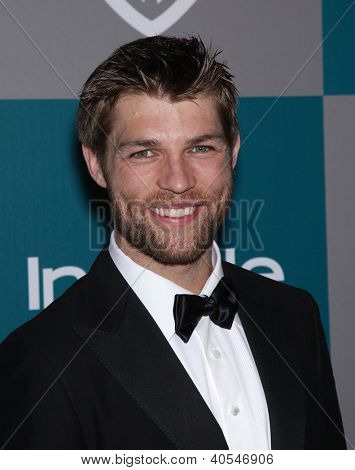 LOS ANGELES - JAN 15: LIAM McINTYRE ankommer til Golden Globes 2012 After Party: WB / i stil på Jørgensen