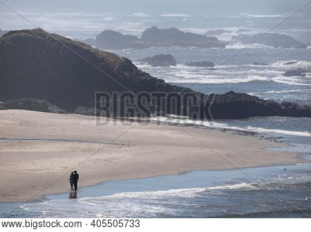 Waldport, Oregon, Usa, Date 08-04-2012 Couple Together On A Beach Near Waldport Oregan