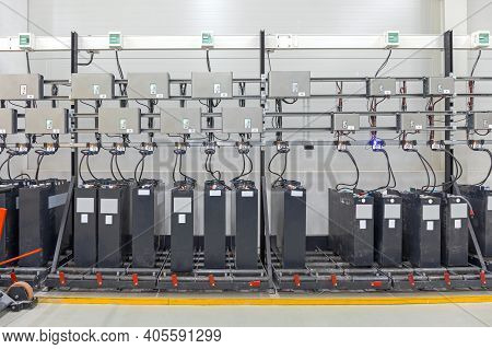 Industrial Chargin Station For Lead Acid Forklift Batteries
