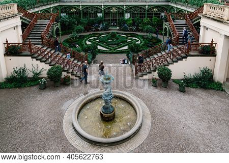 Schwerin, Germany - August 2, 2019: Garden With Fountain In Schwerin Castle, One Of The Most Importa