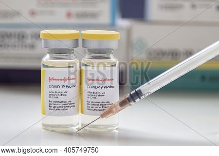 Calgary, Alberta. Canada. Jan 30, 2021. A Couple Of Johnson And Johnson Covid-19 Vaccines With A Syr