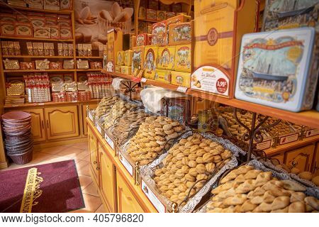 Aix-en-provence, France 10.07.19: Jars Of Sweets Displayed In A Traditional Sweet Shop Window. Luxur