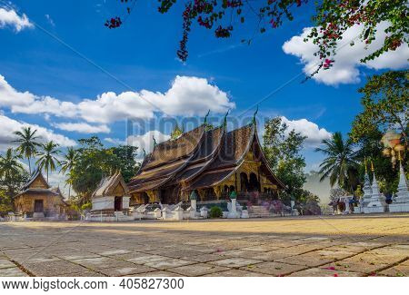 Wat Xieng Thong (golden City Temple) In Luang Prabang, Laos. Xieng Thong Temple Is One Of The Most I