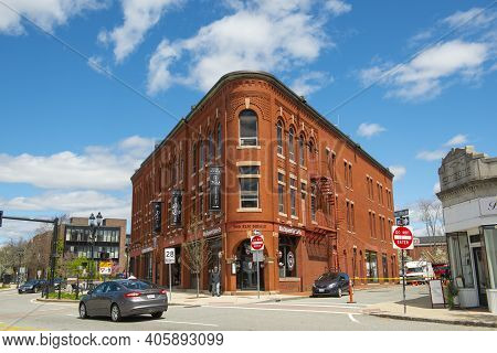 Andover, Ma, Usa - Apr. 24, 2019: Historic Commercial Buildings On Main Street Near Old Town Hall In