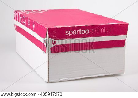 Bordeaux , Aquitaine  France - 01 24 2021 : Spartoo Logo Brand And Sign Text Of Retail Shoes Deliver