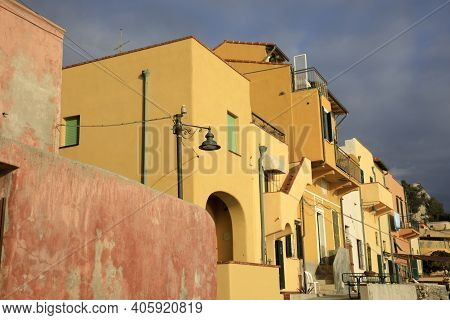 Varigotti (sv), Italy - December 30, 2017: Houses In Varigotti Village, Italian Riviera, Savona, Lig