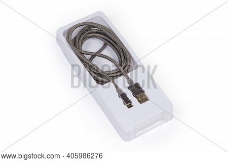 High Quality Braided Cable With Plugs Usb Standard A And Micro-usb Standard B At The Edges In Specia