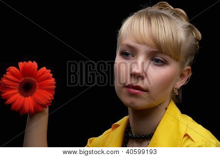 flor hermosa mujer holding rojo