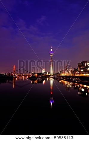 Skyline of Dï¿½sseldorf, Germany