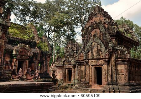 Banteay Srey Temple