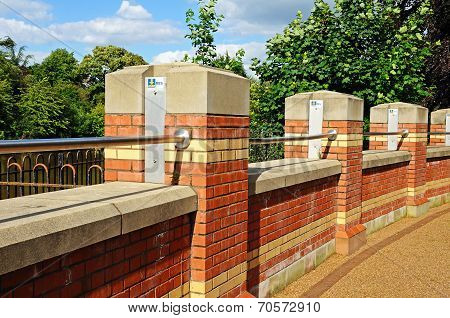 Flood defence barrier, Hereford.