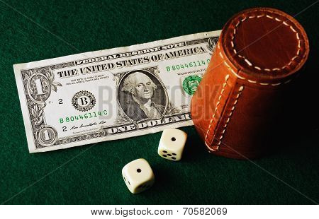 Dice Cup Dollar