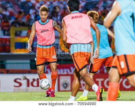 Sisaket Thailand-august 13: Watsapol Thosantia Of Sisaket Fc. In Action During A Training Ahead Thai