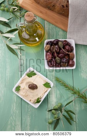 Olives And Hummus - Mediterranean Snack