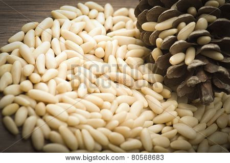 clean pine nuts