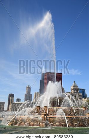 Chicago Skyline And Buckingham Fountain