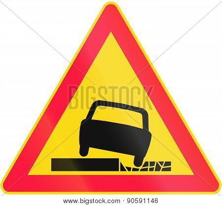 Hazardous Shoulder On Right In Finland
