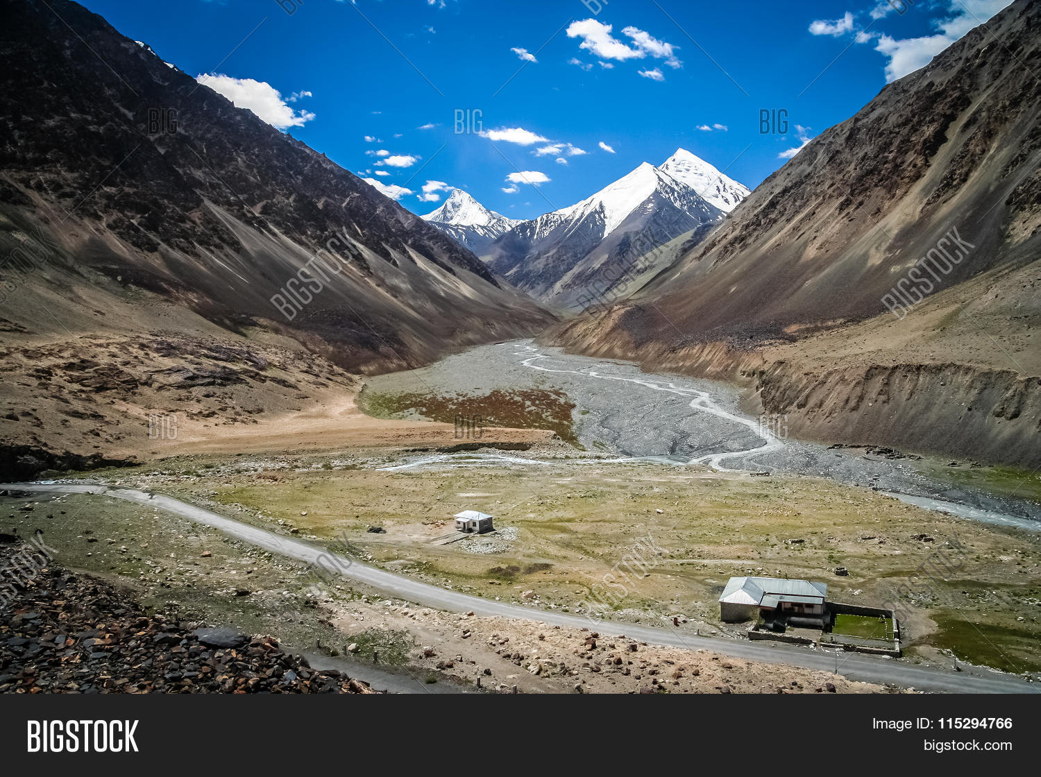 Road Khunjerab Pass Image & Photo (Free Trial) Bigstock