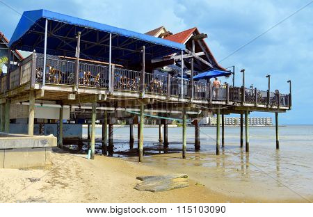 Restaurant on stilts on Ben T Davis Beach