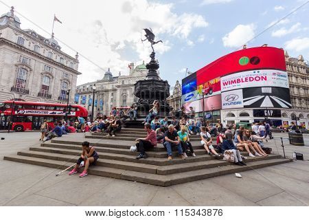 Piccadilly Circus