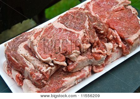 Syrové maso připravené na grilu