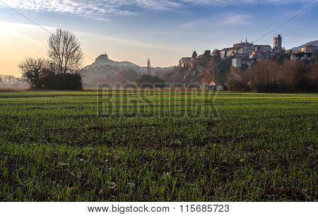 Viviers Cityscape in the atmospheric Dawn Light